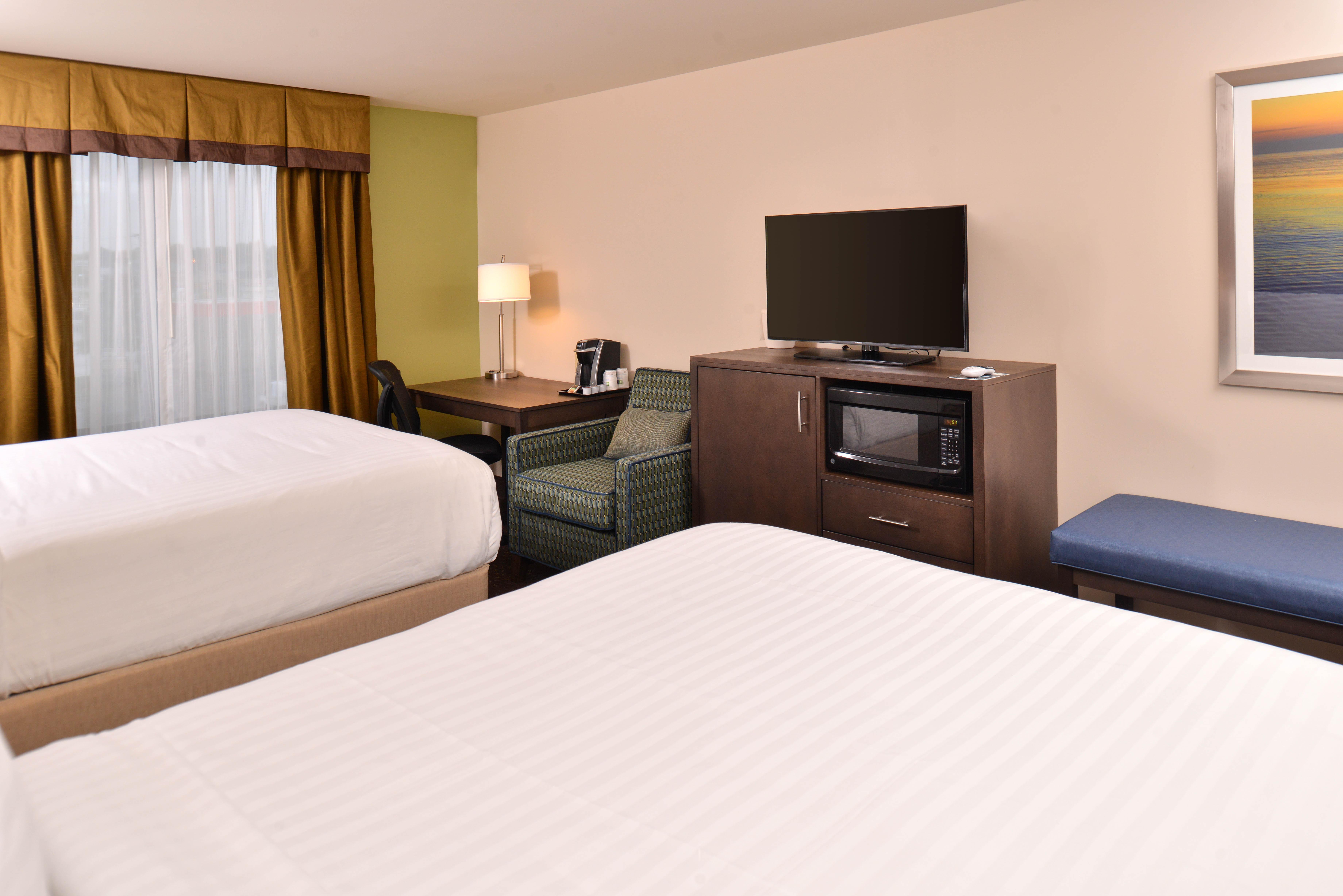 Holiday Inn Express & Suites Dearborn Sw - Detroit Area By Ihg Exterior photo